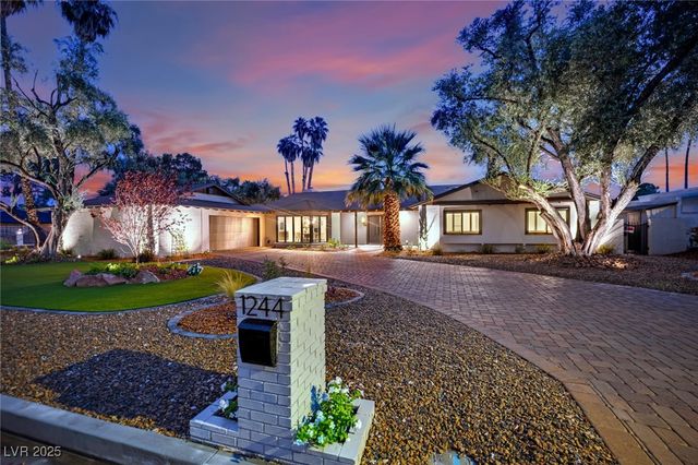 1244 Park Circle, Las Vegas, NV 89102
