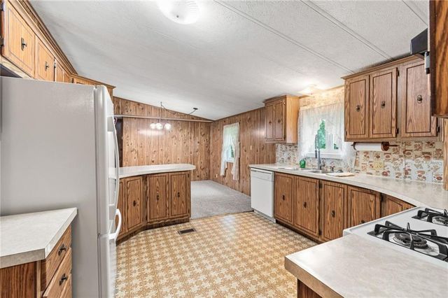 33580 W 202nd Street, Lawson, MO 64062