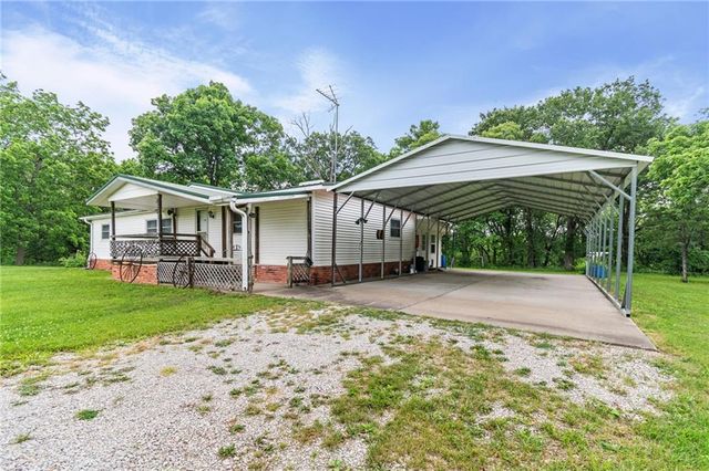 33580 W 202nd Street, Lawson, MO 64062
