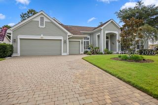 2 Lake Somerset Cir, Bluffton, SC 29909