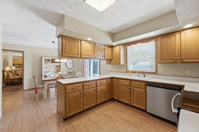 3610 73rd Street, Moline, IL 61265