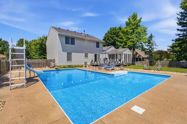 3610 73rd Street, Moline, IL 61265