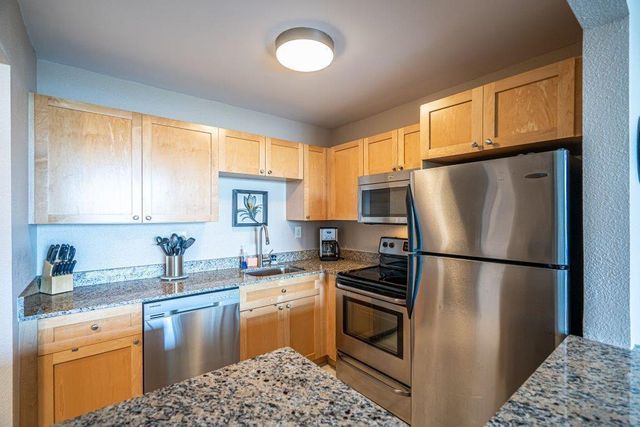 1830 Embassy Drive 411, West Palm Beach, FL 33401