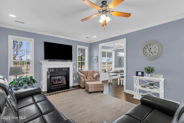 100 Scotlands Court, Hampstead, NC 28443