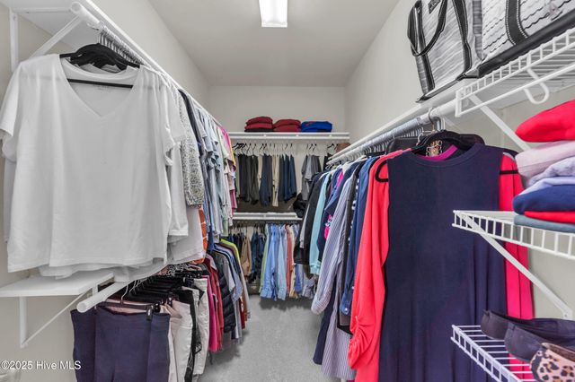 100 Scotlands Court, Hampstead, NC 28443