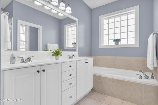 100 Scotlands Court, Hampstead, NC 28443