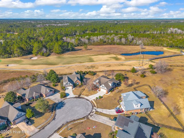 100 Scotlands Court, Hampstead, NC 28443