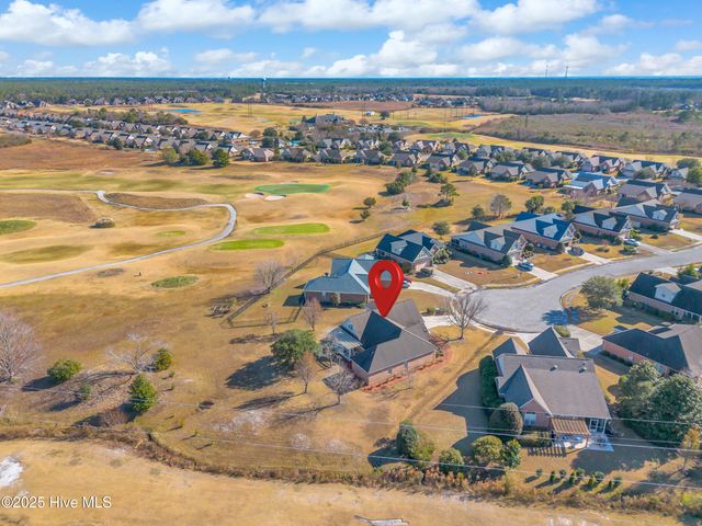 100 Scotlands Court, Hampstead, NC 28443