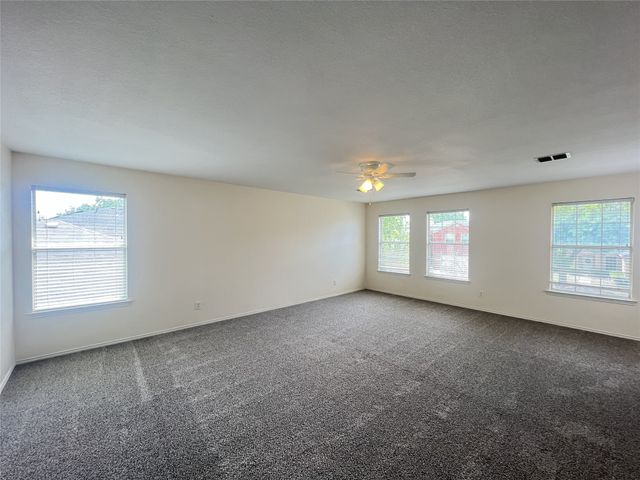 2323 Dogwood Drive, Little Elm, TX 75068