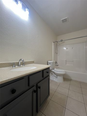 2323 Dogwood Drive, Little Elm, TX 75068