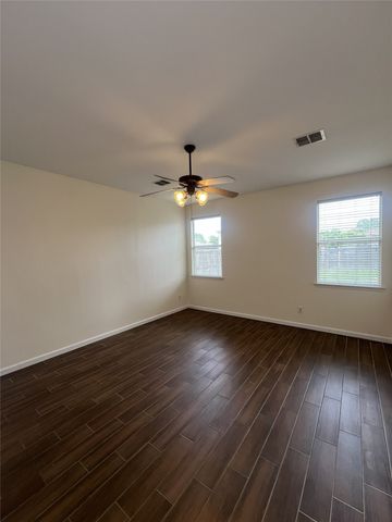 2323 Dogwood Drive, Little Elm, TX 75068