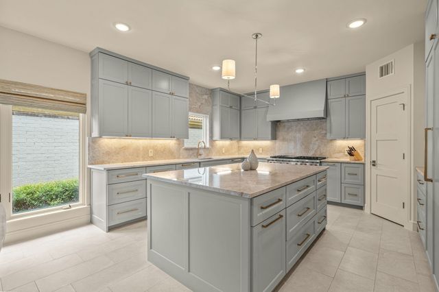 4712 Harley Avenue, Fort Worth, TX 76107