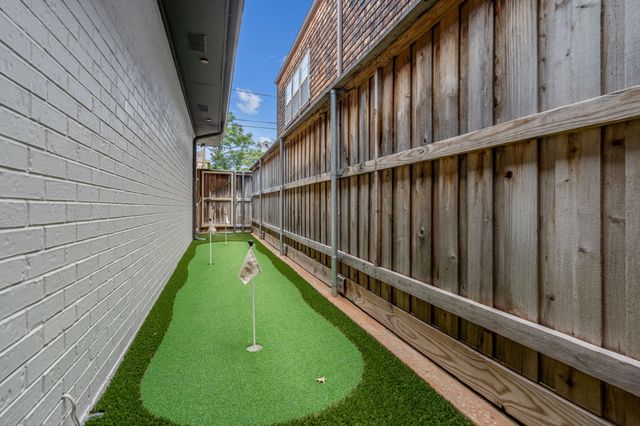 4712 Harley Avenue, Fort Worth, TX 76107