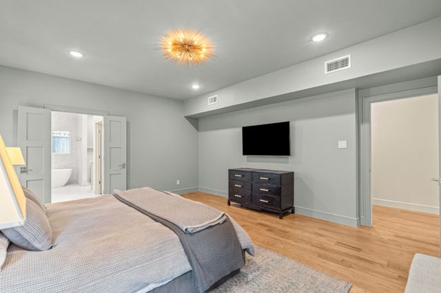 4712 Harley Avenue, Fort Worth, TX 76107