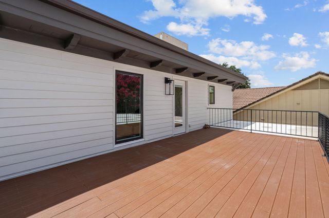 4712 Harley Avenue, Fort Worth, TX 76107