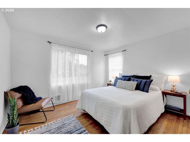 2045 W 18TH Ave, Eugene, OR 97402