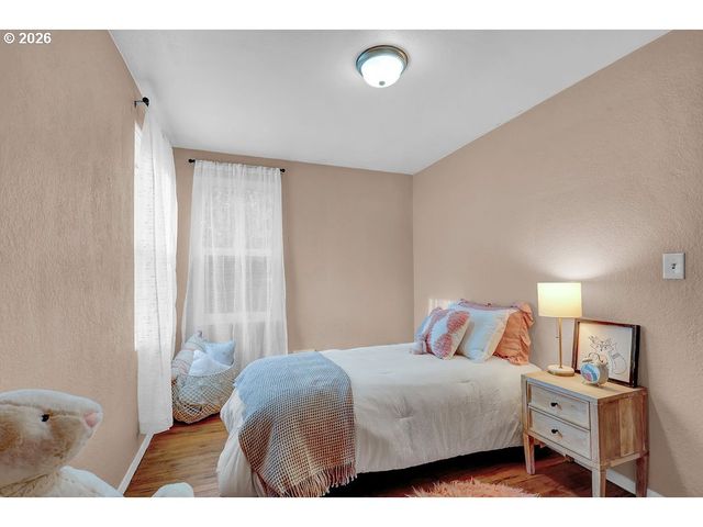 2045 W 18TH Ave, Eugene, OR 97402