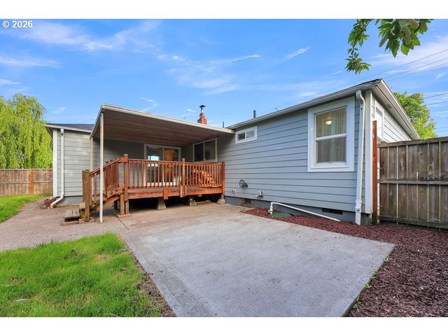 2045 W 18TH Ave, Eugene, OR 97402