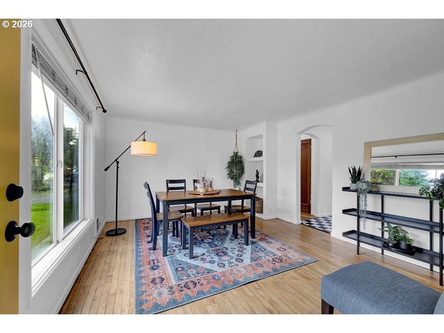 2045 W 18TH Ave, Eugene, OR 97402