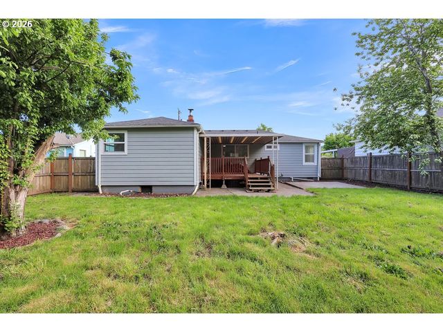2045 W 18TH Ave, Eugene, OR 97402
