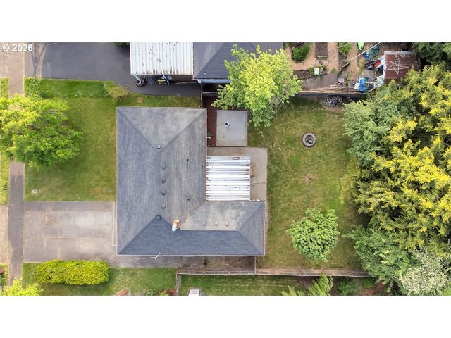 2045 W 18TH Ave, Eugene, OR 97402