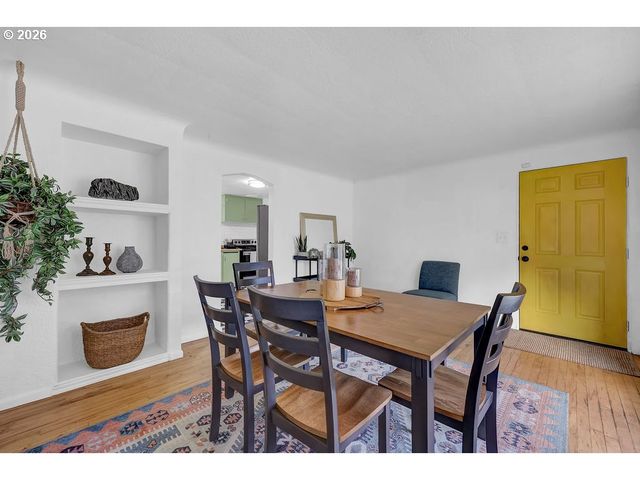 2045 W 18TH Ave, Eugene, OR 97402