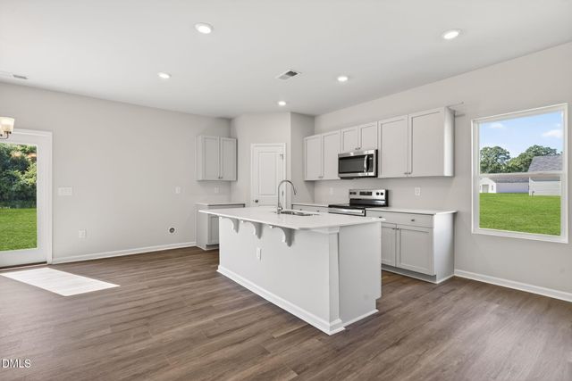 240 Shiloh Woods Circle, Smithfield, NC 27577