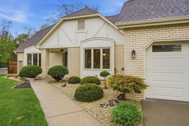 13220 38th Avenue N, Plymouth, MN 55441