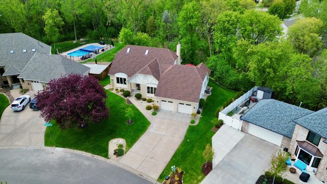13220 38th Avenue N, Plymouth, MN 55441