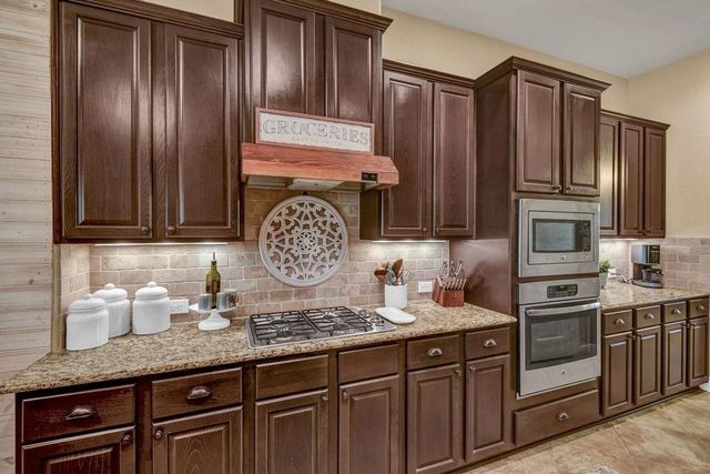 1283 Laurel Lane, Angleton, TX 77515