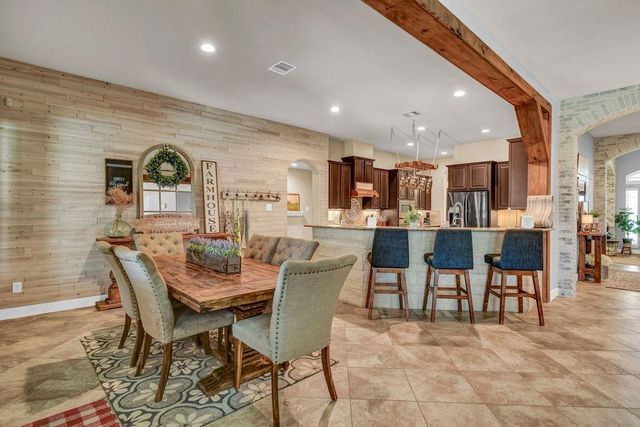 1283 Laurel Lane, Angleton, TX 77515