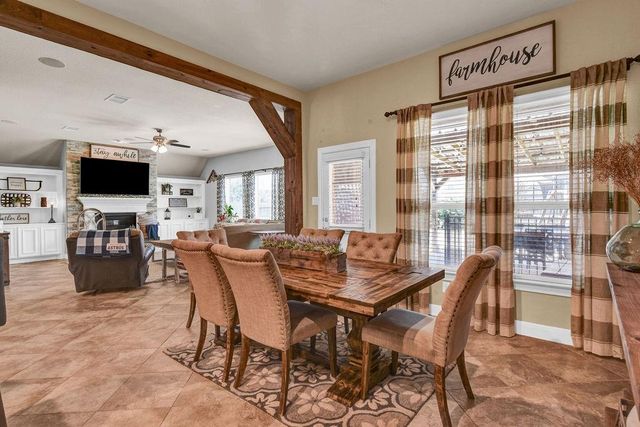 1283 Laurel Lane, Angleton, TX 77515