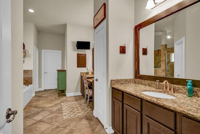 1283 Laurel Lane, Angleton, TX 77515