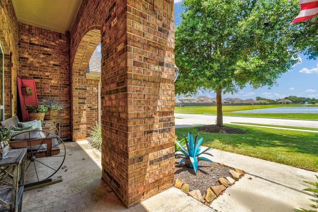 1283 Laurel Lane, Angleton, TX 77515