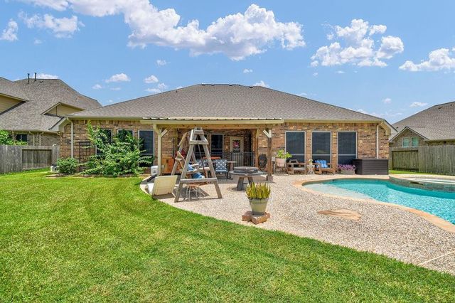 1283 Laurel Lane, Angleton, TX 77515