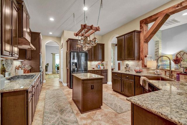 1283 Laurel Lane, Angleton, TX 77515
