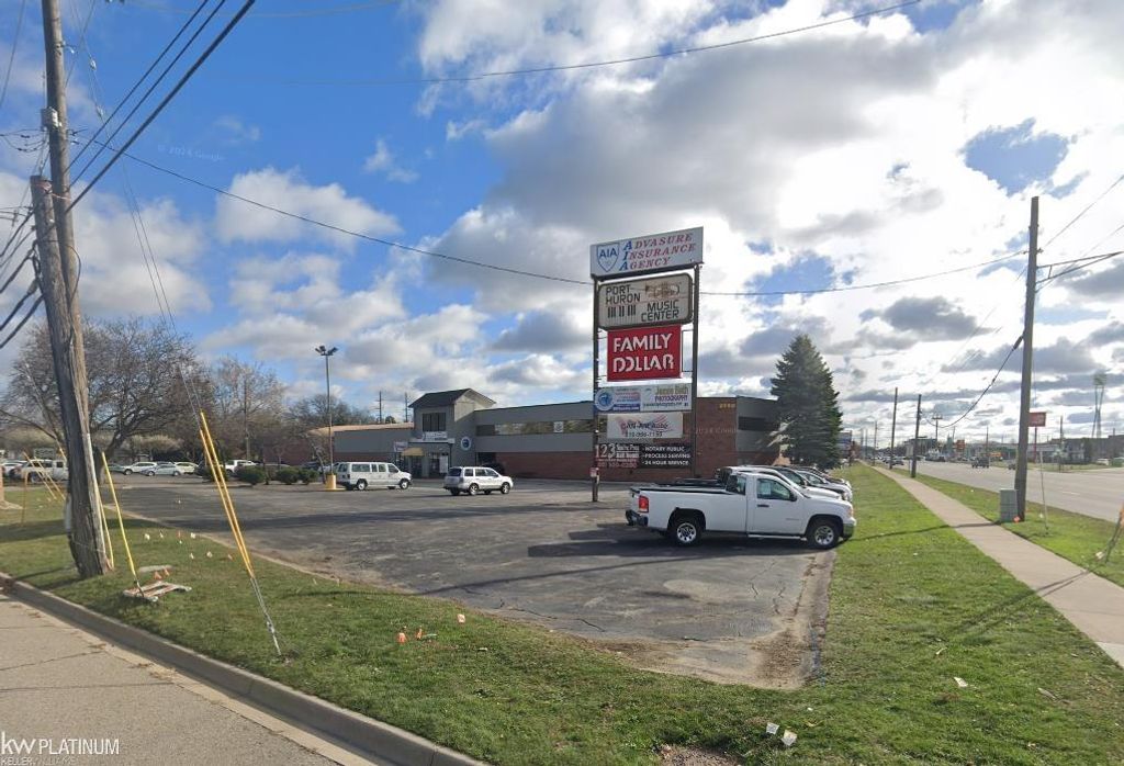 2700 Pine Grove Avenue, Port Huron, MI 48060