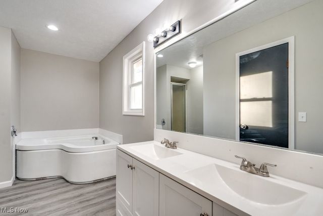 10488 California Street, Reminderville, OH 44202