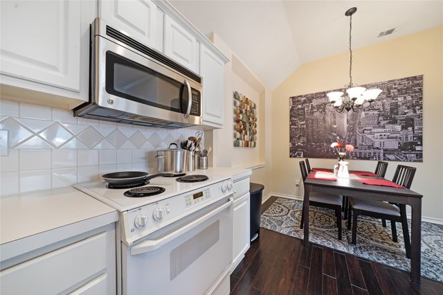 6913 Harvey Lane, Plano, TX 75023