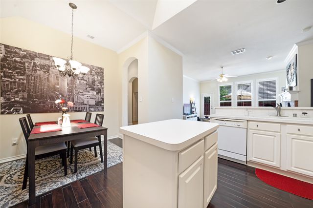 6913 Harvey Lane, Plano, TX 75023