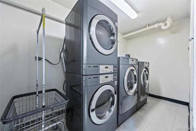 150-38 Union Turnpike 1A, Flushing, NY 11367