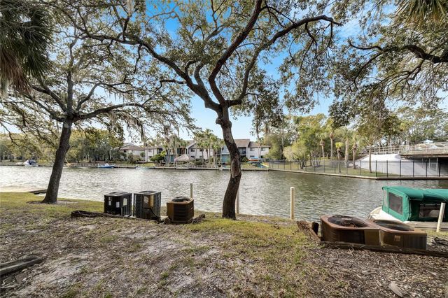 6301 NEWTOWN CIRCLE 1A4, Tampa, FL 33615