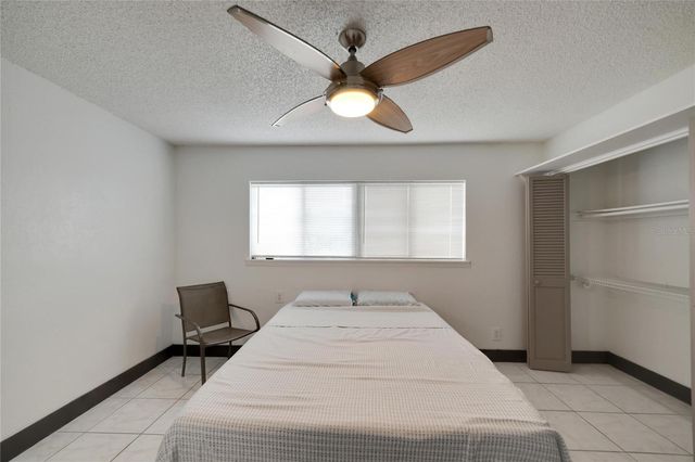 6301 NEWTOWN CIRCLE 1A4, Tampa, FL 33615