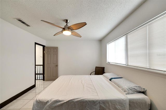 6301 NEWTOWN CIRCLE 1A4, Tampa, FL 33615