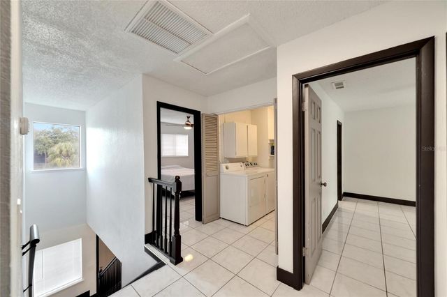 6301 NEWTOWN CIRCLE 1A4, Tampa, FL 33615