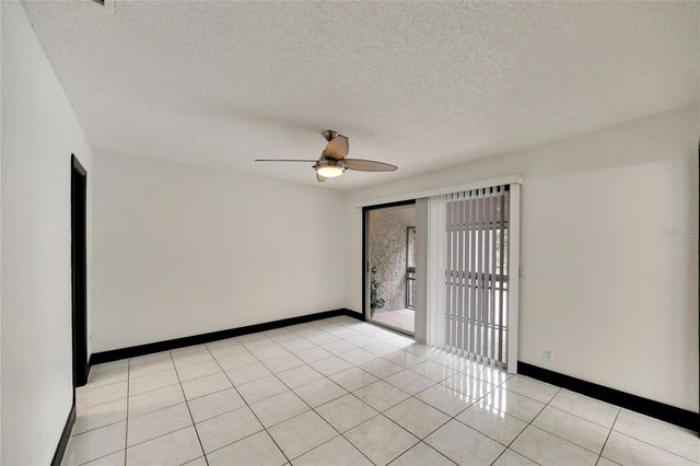 6301 NEWTOWN CIRCLE 1A4, Tampa, FL 33615