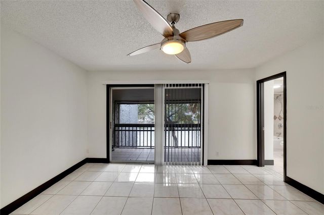 6301 NEWTOWN CIRCLE 1A4, Tampa, FL 33615