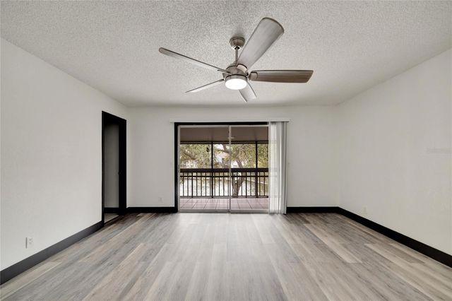 6301 NEWTOWN CIRCLE 1A4, Tampa, FL 33615