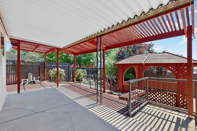 6616 Orphelia Avenue NE, Albuquerque, NM 87109
