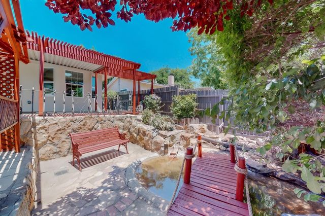 6616 Orphelia Avenue NE, Albuquerque, NM 87109
